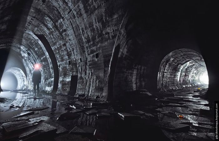 Лагерь дождевого червя - немецкое фортификационное сооружение (28 фото) Лагерь дождевого червя - немецкое фортификационное сооружение (28 фото)