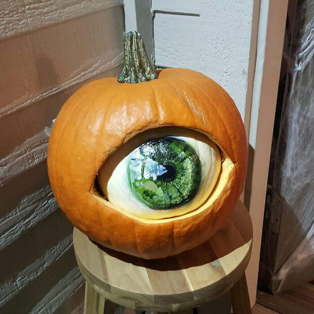 Разные резные тыквы на Хэллоуин