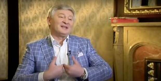 Ахметов продолжает наживаться на украинцах