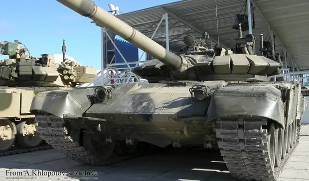 Польша передала Украине 232 танка, беспилотники и самоходные гаубицы