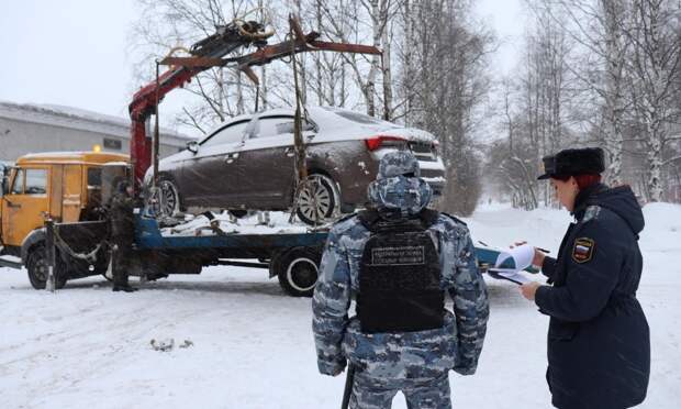 Арест машины заставил архангелогородку погасить полуторамиллионный долг за день