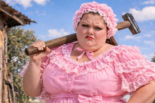 Стыдно ли быть Танечкой в 50 лет?