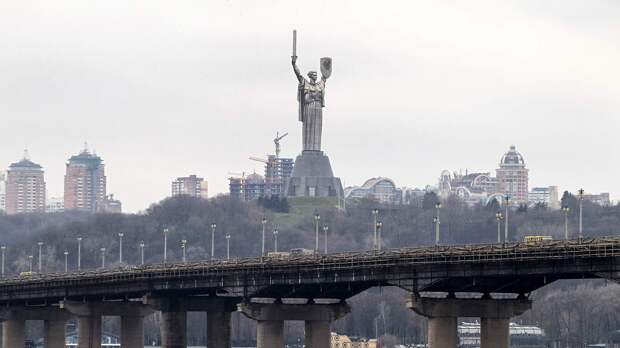 На Украине начали перекрывать дороги из-за отсутствия света