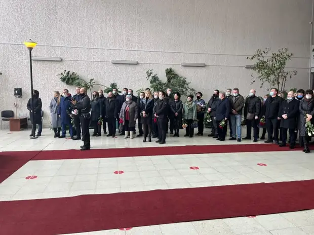 Александра Яковлева в гробу. Первые кадры с прощания в Петербурге