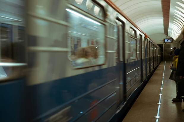 На «синей» ветке метро из-за технической неисправности увеличивали интервал
