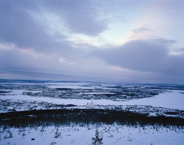 Англичанин провел зиму в темноте, фотографируя  жизнь арктической периферии России
