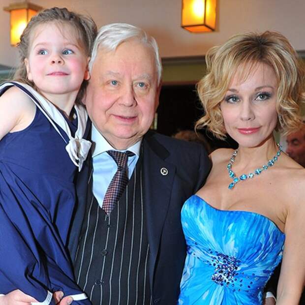 Олег Табаков с детьми