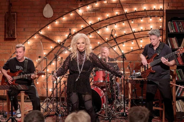 Долина впервые прокомментировала потерю квартиры. Хватило двух слов