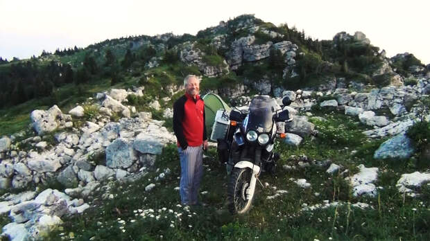 Кадр из фильма «Иногда мы путешественники»