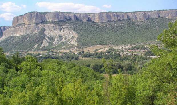 В Крыму появится своя Большая туристическая тропа