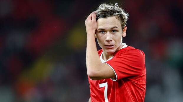 «Пробовать точно нужно». Погребняк — о возможном переходе Батракова в «ПСЖ»