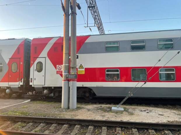 Сейчас! Крымский мост перекрыт: поезда застряли - что случилось?