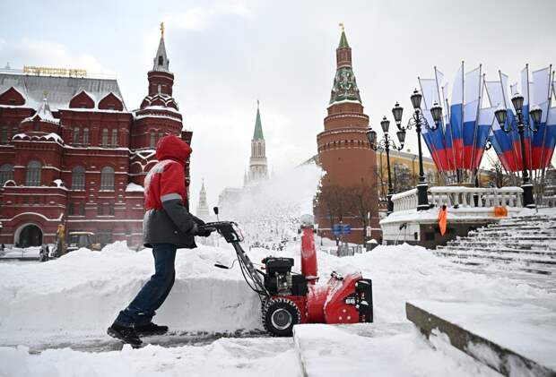 Москвичам пообещали холода до апреля