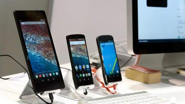 Россияне купили смартфонов на 495 млрд рублей