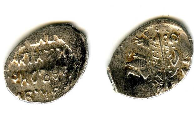 Музею-заповеднику «Михайловское» передали в дар монету времен Бориса Годунова