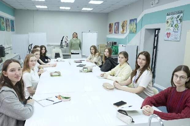 В Державинском стартовала профильная смена для школьников по русскому языку, литературе и обществознанию