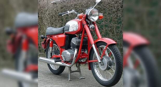 Почему мотоцикл «ИЖ Планета Спорт» легко обгонял «Яву» на шоссе?