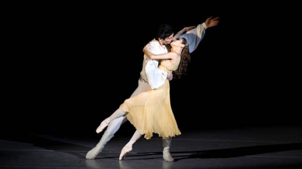 "Ромео и Джульетта" по подстрочнику: отказ от Пастернака и симфонический балет