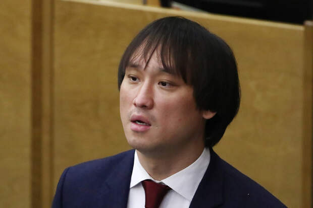 Тарбаев: экскурсии по крышам Санкт-Петербурга нужно делать цивилизованными