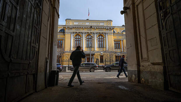 Глубокий кризис или временное охлаждение? Эксперты поспорили о ситуации в российской экономике