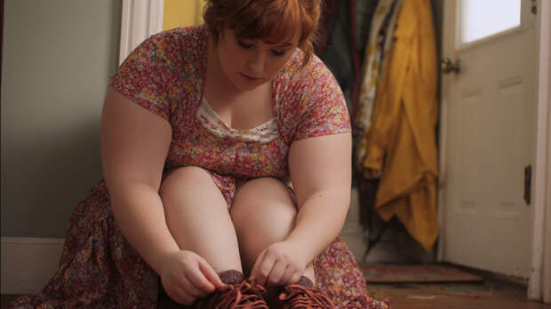 Отеки и нагрузка: как лишний вес меняет стопы до неузнаваемости