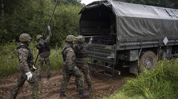 ПОЛЬША НЕ ВЫТЕРПЕЛА. ВАРШАВА ЗАПУСТИЛА ПЛАН ЗАХВАТА ЗАПАДНОЙ УКРАИНЫ