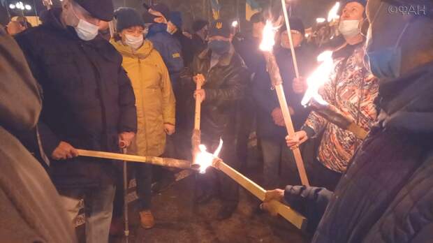 Украинские националисты призвали убивать за русский язык и культуру Украинские националисты призвали убивать за русский язык и культуру