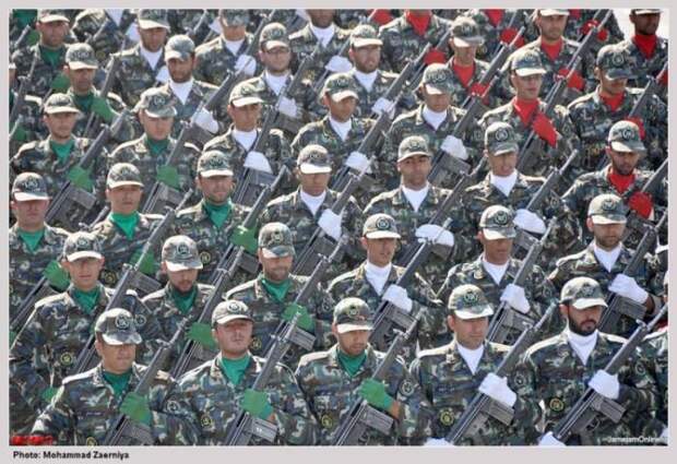 Военный парад в Иране (40 фото) Военный парад в Иране (40 фото)