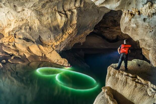 8 фото пещеры Tham Khoun в Лаосе, в которой можно снимать кино