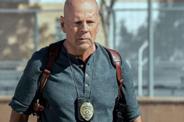 Деми Мур выложила трогательные фото с Брюсом Уиллисом — в честь его 71-летия