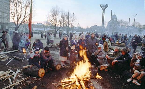 На фото: события в Литве, 1991 год