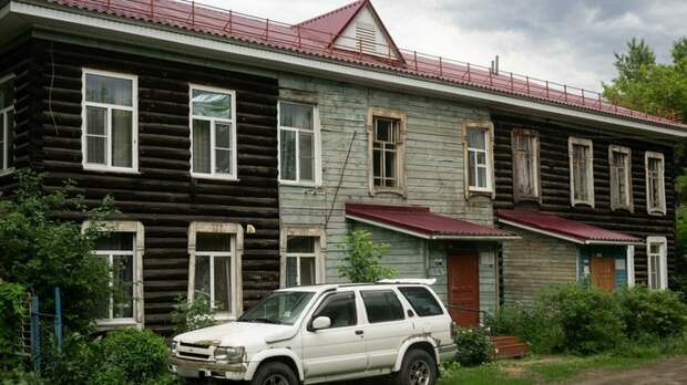 Чуть младше революции. В Барнауле снесут еще два столетних многоквартирных дома