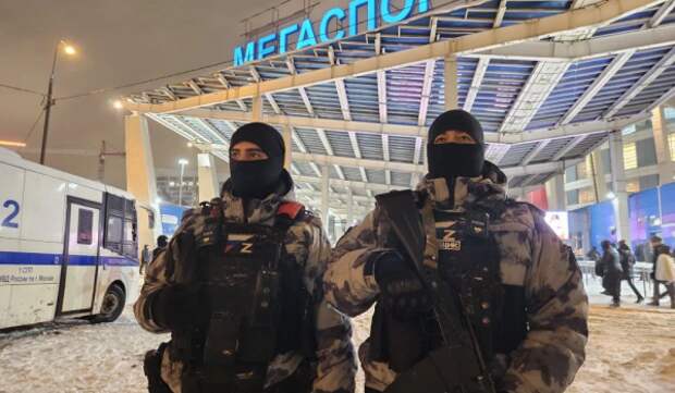 Столичные росгвардейцы обеспечили безопасность во время проведения хоккейного дерби