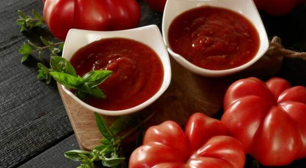 Самому знаменитому соусу рады не везде. /Фото: gastronom.ru