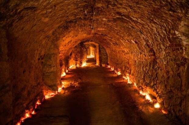 Уникальные средневековые туннели в Чехии. /Фото: magic-world.info