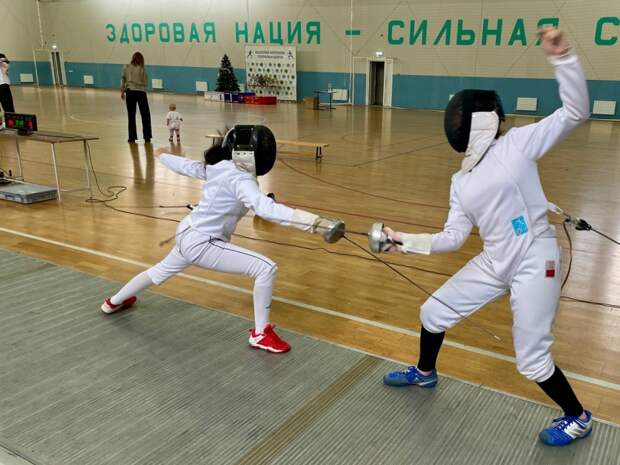 "Новогодний турнир по фехтованию на шпагах"