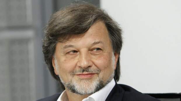 Путин назвал «волшебным и чарующим» творчество композитора Рыбникова Путин назвал «волшебным и чарующим» творчество композитора Рыбникова