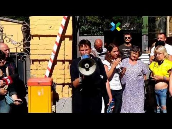 Савченко: Москва ни при чем, СМИ врут! Хватит замыливать глаза украинцам Савченко: Москва ни при чем, СМИ врут! Хватит замыливать глаза украинцам