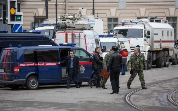 Взрыв в Петербурге: что известно через сутки после трагедии
