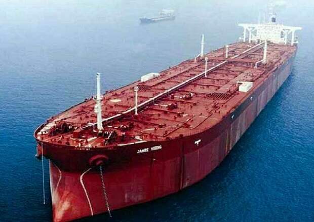 Tanker_pustoj