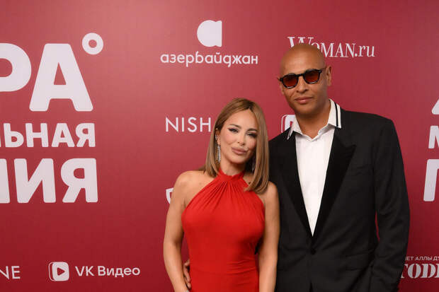 Певица Ани Лорак призналась, что муж следит за ее питанием и помогает худеть