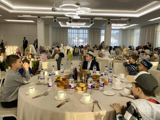 «Мы хотим показать красоту религии»: в Казани прошел благотворительный ифтар для детей
