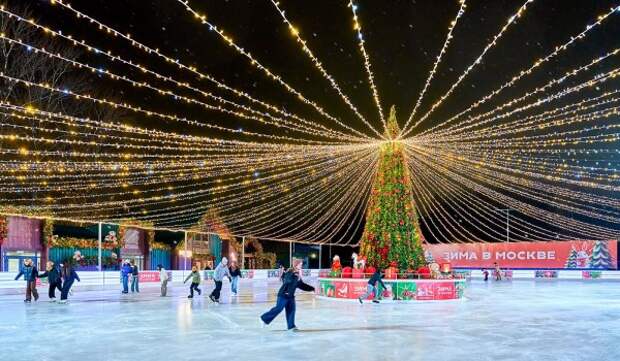 Участникам СВО и их семьям доступно льготное посещение катков