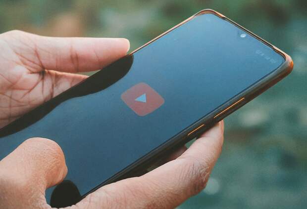 YouTube проводит чистки от ИИ-контента