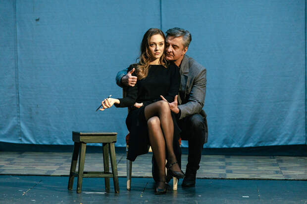 Сцена из спектакля «Проект инженера Гарина»