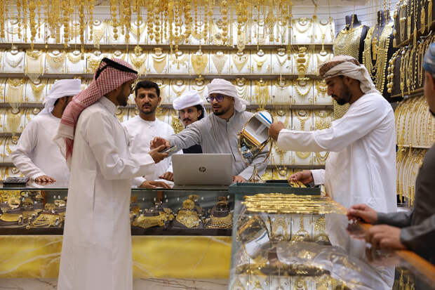В арабской стране стали распродавать золото с большой скидкой
