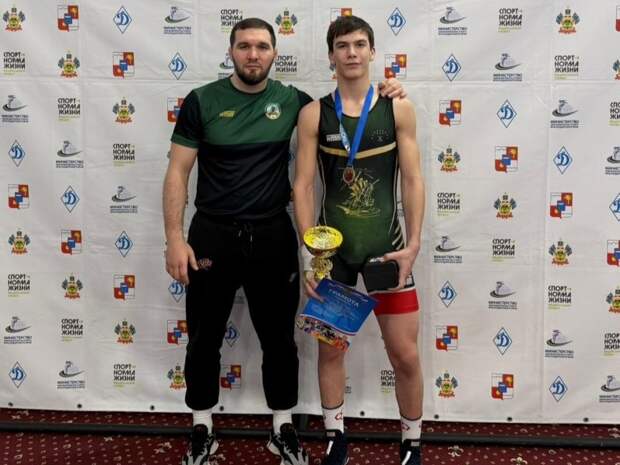 Борцы из Адыгеи привезли медали всех достоинств с первенства ЮФО