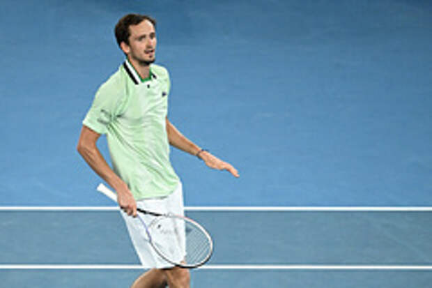 Тарпищев назвал основную задачу Медведева перед полуфиналом Australian Open