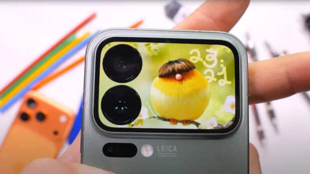 Xiaomi 17 Pro Max с двумя экранами выдержал испытания на прочность