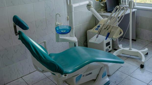 «Мы испытали шок»: стоматолог потерял иглу в желудке девятилетней девочки